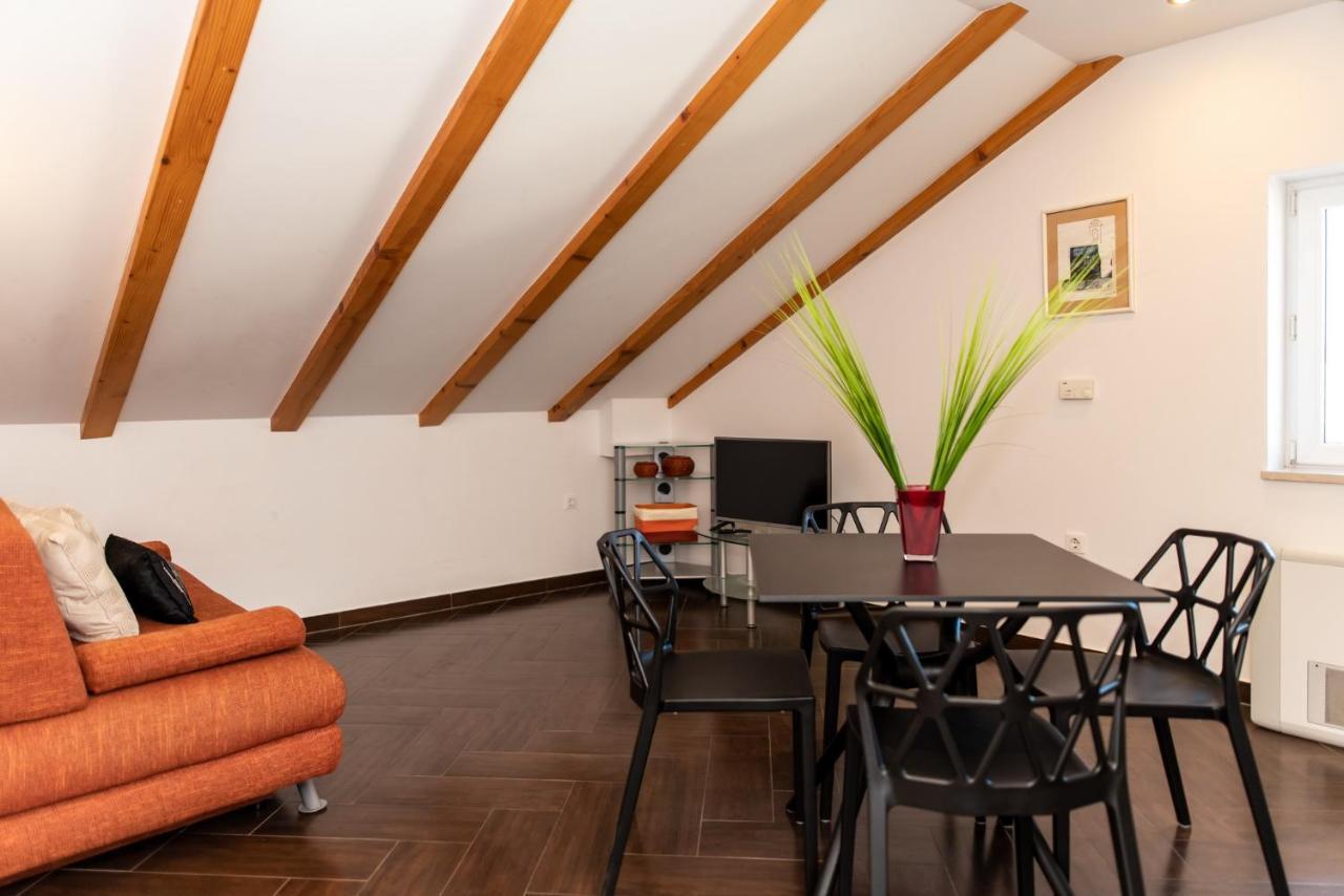 Sutalo Apartment *