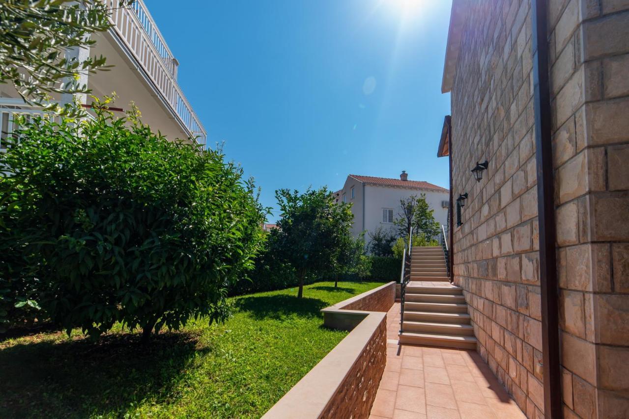Sutalo Apartment *