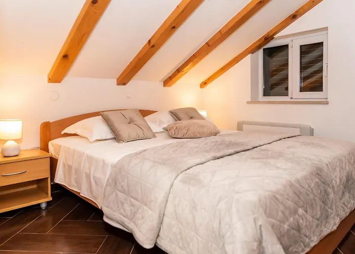 Apartments Sutalo